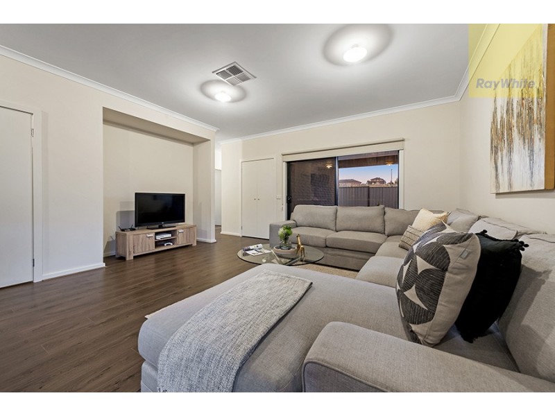 78 Wisteria Avenue, Craigieburn VIC 3064
