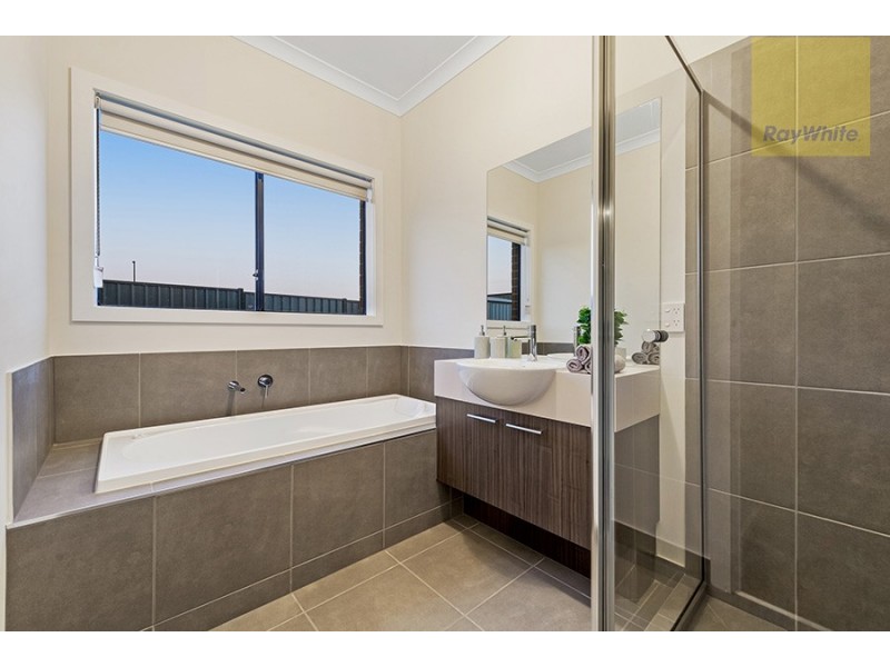 78 Wisteria Avenue, Craigieburn VIC 3064