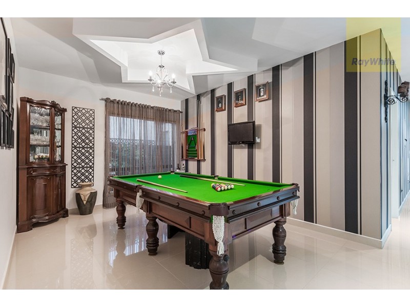 32 Bluebird Way, Roxburgh Park VIC 3064