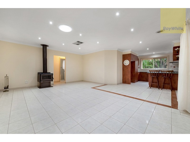 7 Lockwood Drive, Roxburgh Park VIC 3064