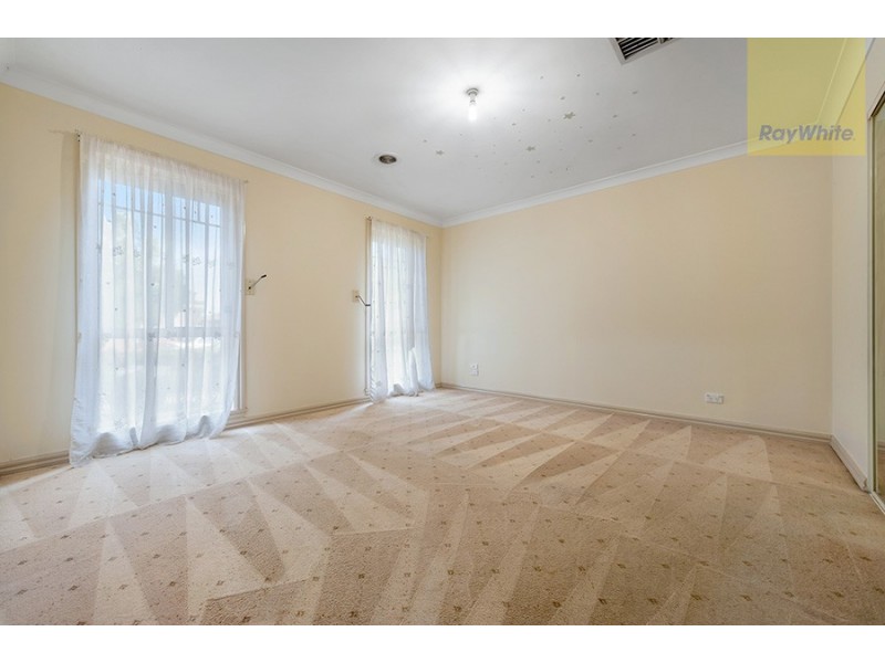 7 Lockwood Drive, Roxburgh Park VIC 3064