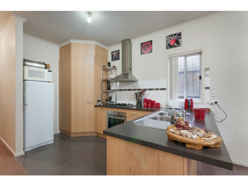 8 Herryls Lane, Craigieburn VIC 3064