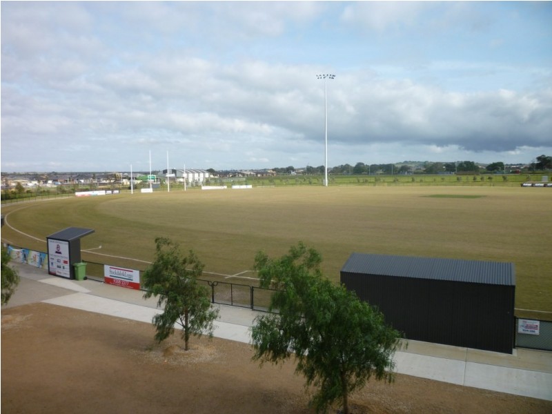 8 Herryls Lane, Craigieburn VIC 3064