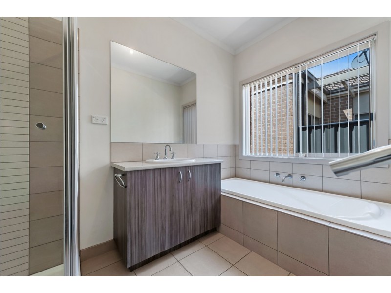 26 Middlesborough Drive, Craigieburn VIC 3064