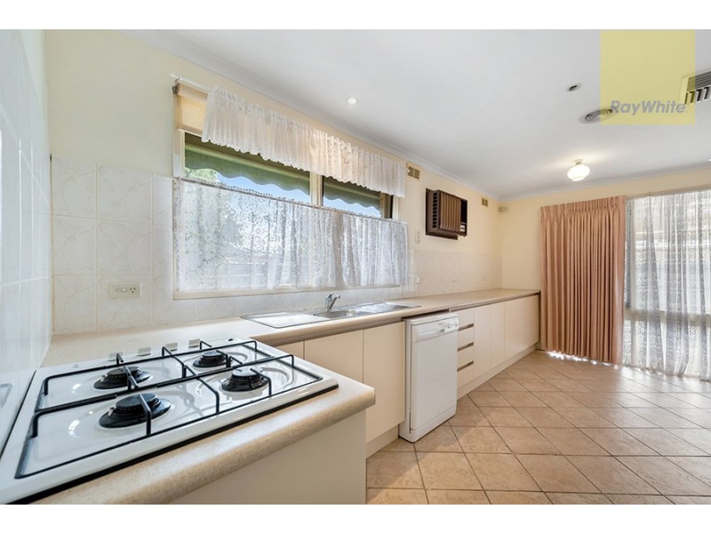 11 Brampton Close, Craigieburn VIC 3064