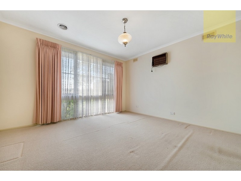 11 Brampton Close, Craigieburn VIC 3064