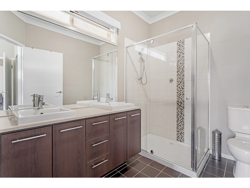 9 Aston Street, Craigieburn VIC 3064