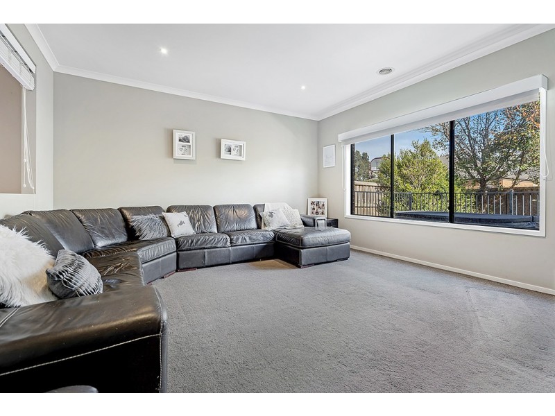 9 Aston Street, Craigieburn VIC 3064