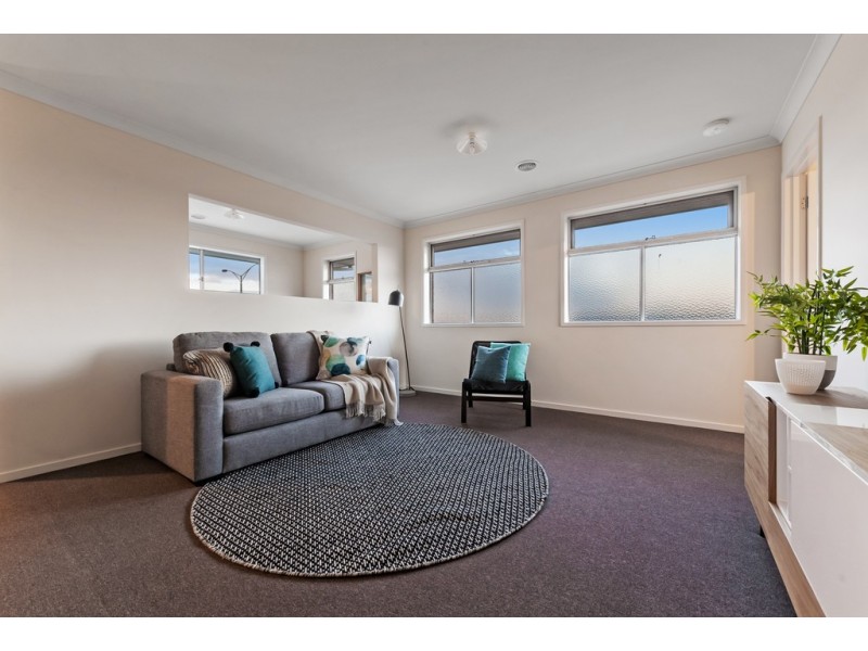 23 Ellscott Boulevard, Mickleham VIC 3064