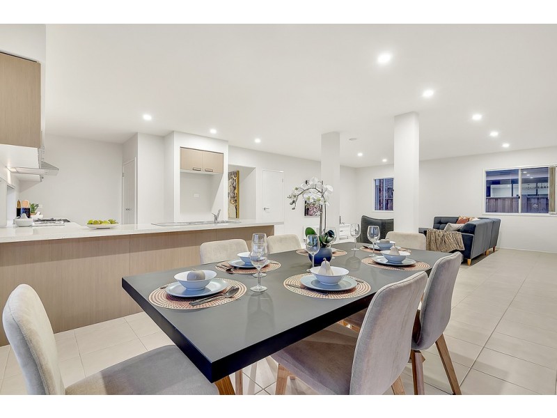 23 Ellscott Boulevard, Mickleham VIC 3064