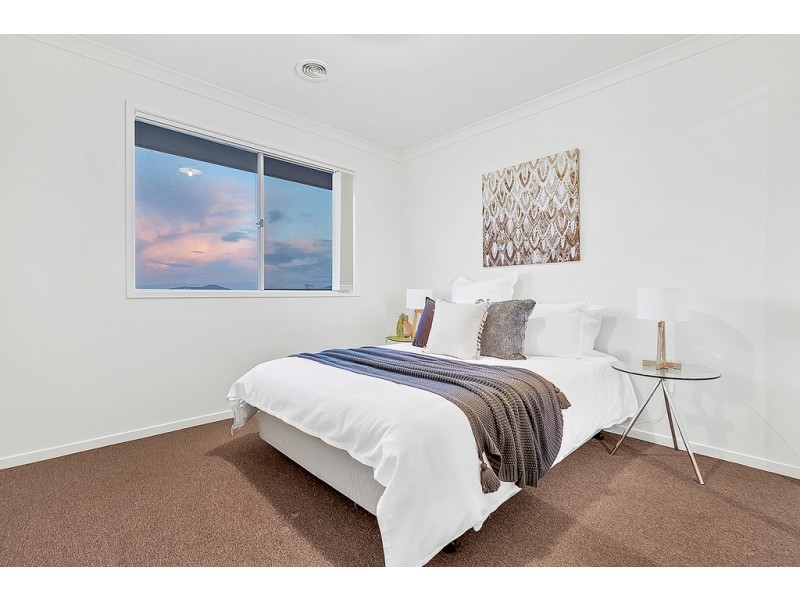 23 Ellscott Boulevard, Mickleham VIC 3064