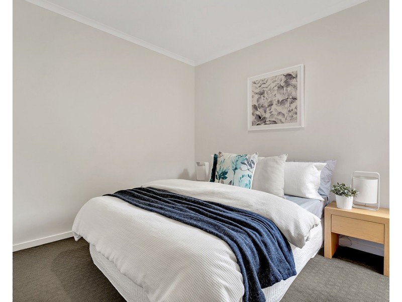 43 Woodlea Crescent, Craigieburn VIC 3064