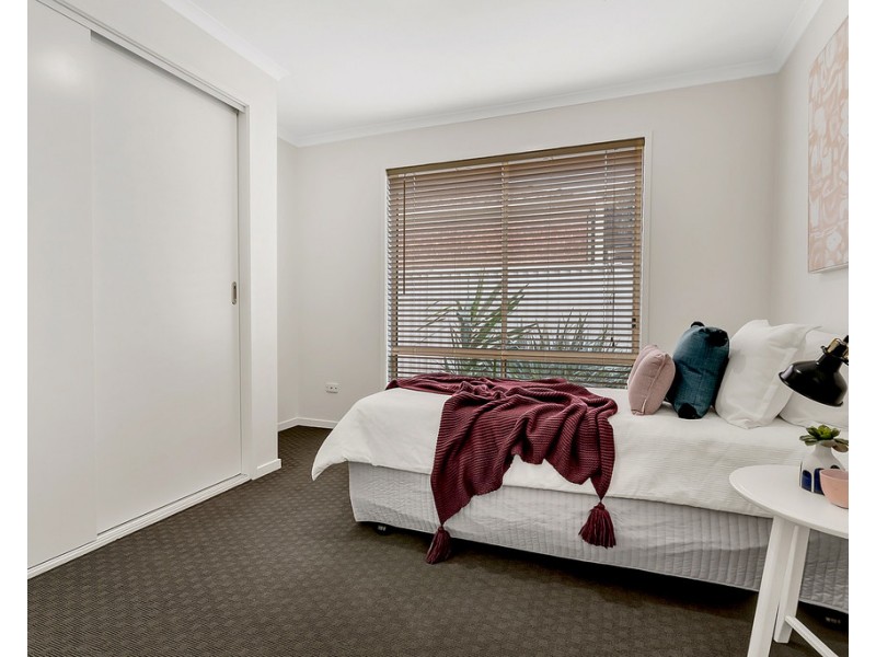 43 Woodlea Crescent, Craigieburn VIC 3064