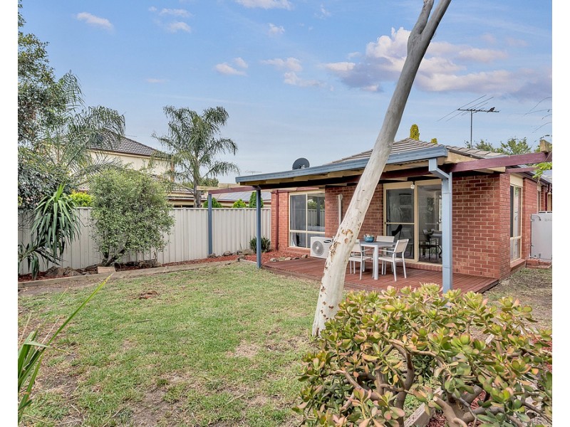 43 Woodlea Crescent, Craigieburn VIC 3064