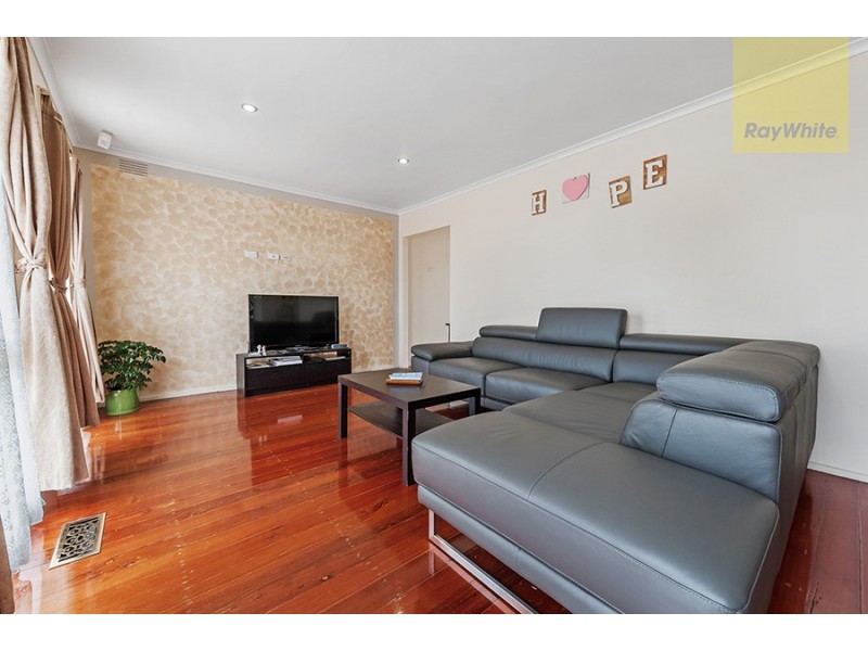 14 Bowes Place, Craigieburn VIC 3064