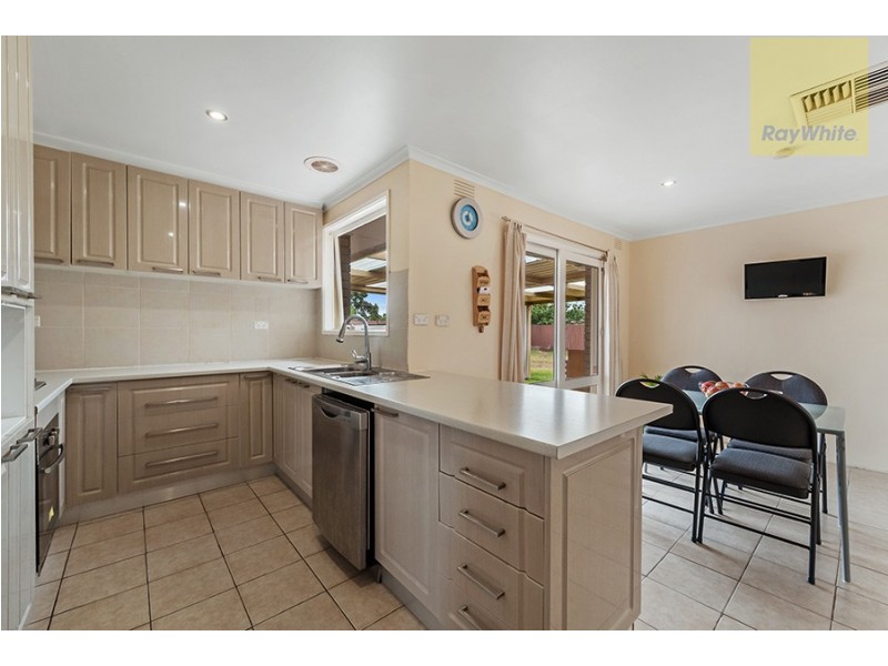 14 Bowes Place, Craigieburn VIC 3064