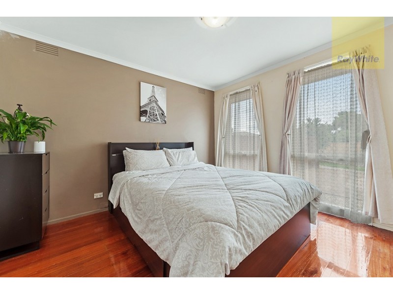 14 Bowes Place, Craigieburn VIC 3064