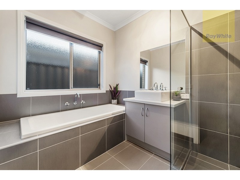 64 Newbury Boulevard, Craigieburn VIC 3064