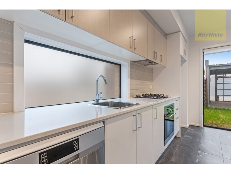 1 Strata Walk, Greenvale VIC 3059