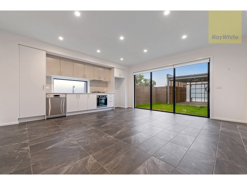 1 Strata Walk, Greenvale VIC 3059