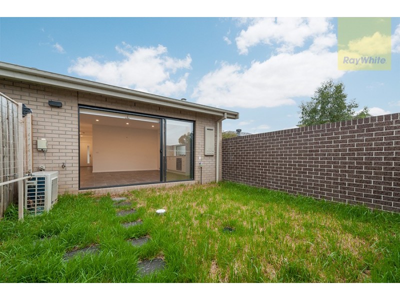 1 Strata Walk, Greenvale VIC 3059