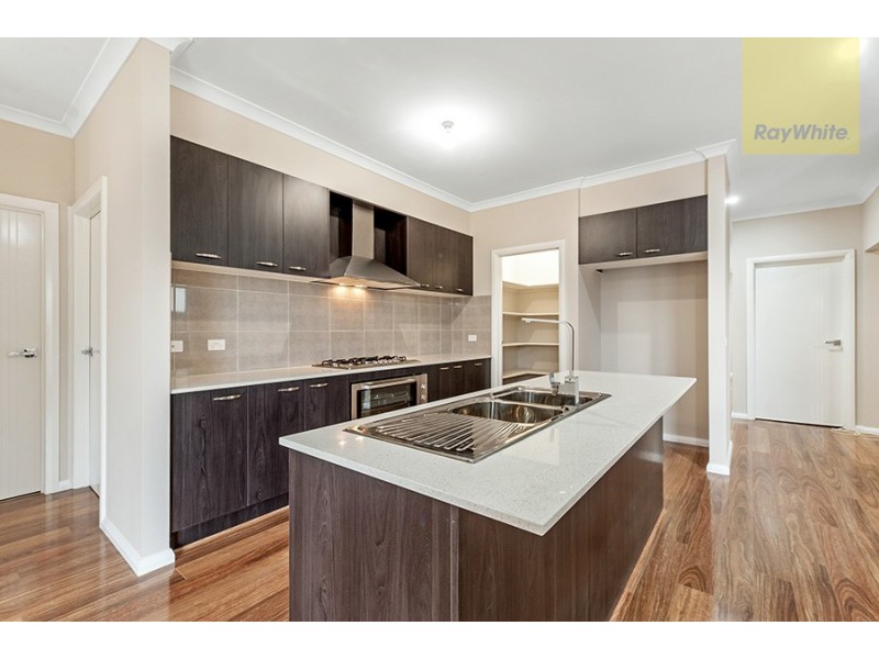 4 Northfield Drive, Craigieburn VIC 3064