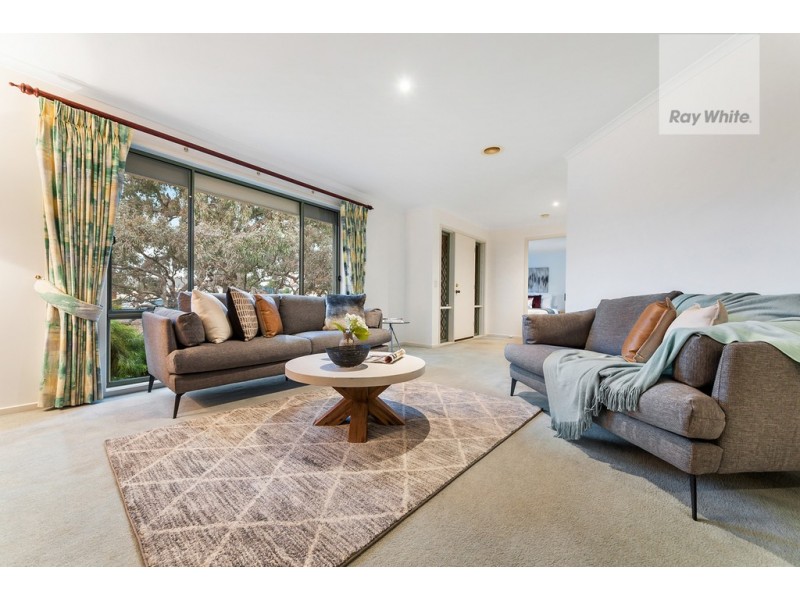 6 Gardenia Close, Craigieburn VIC 3064