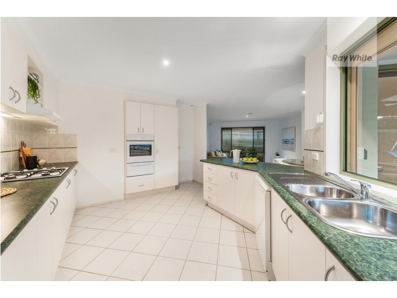 6 Gardenia Close, Craigieburn VIC 3064