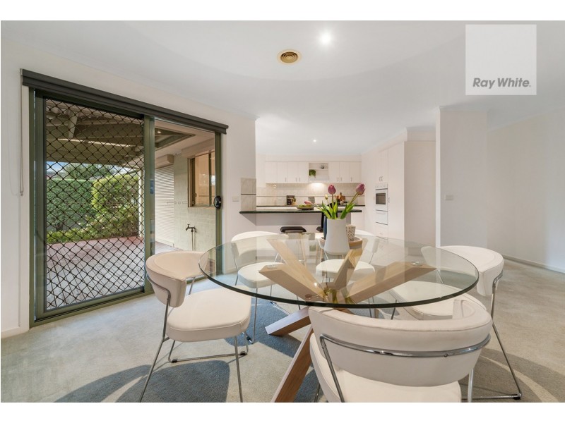 6 Gardenia Close, Craigieburn VIC 3064