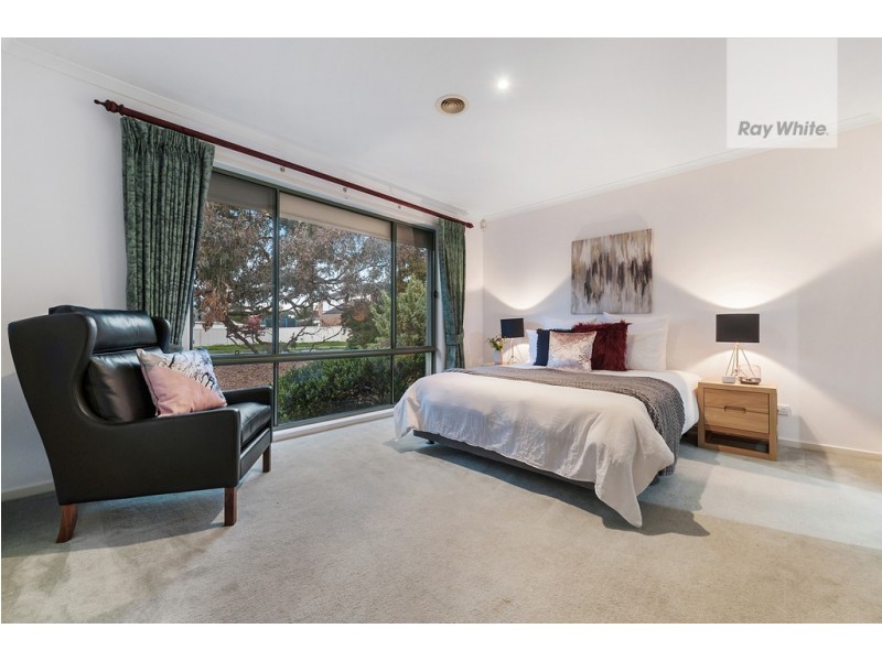 6 Gardenia Close, Craigieburn VIC 3064