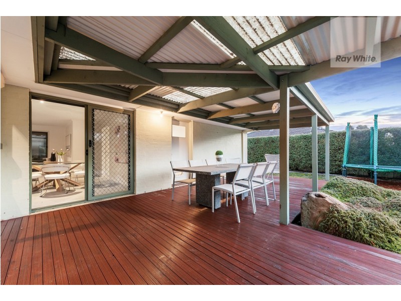 6 Gardenia Close, Craigieburn VIC 3064