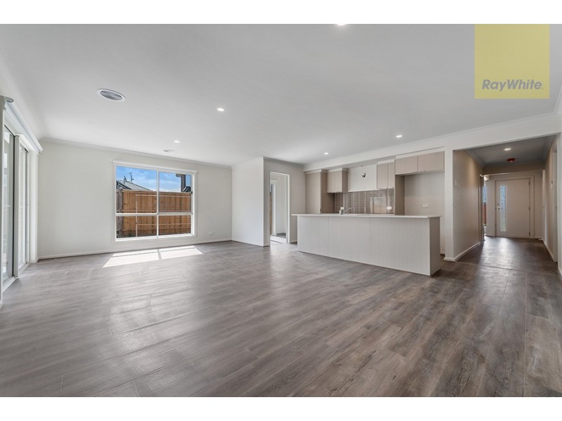 4 Highfield Drive, Mickleham VIC 3064