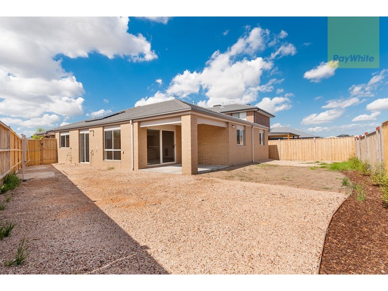 4 Highfield Drive, Mickleham VIC 3064