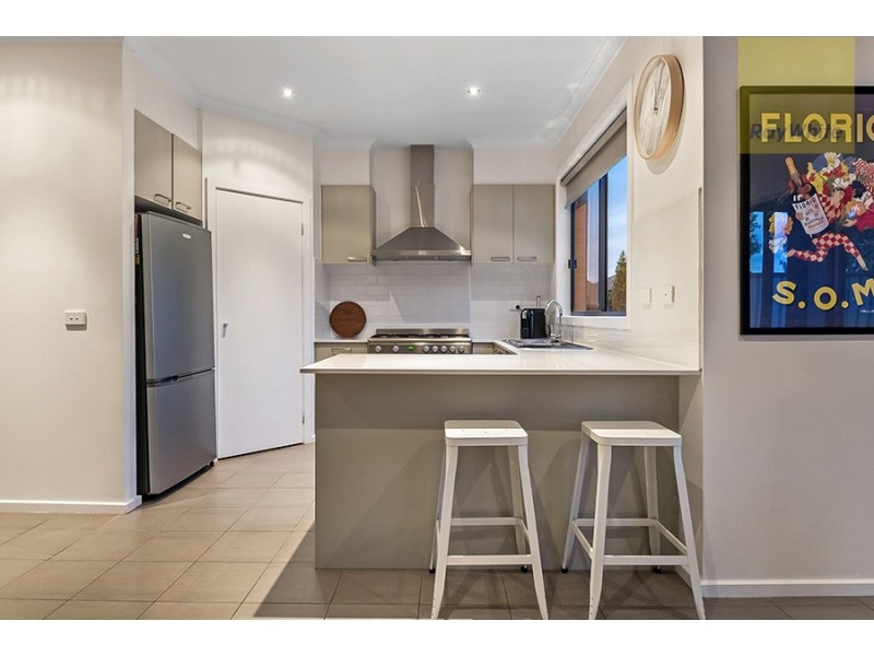 32 The Garlands, Craigieburn VIC 3064