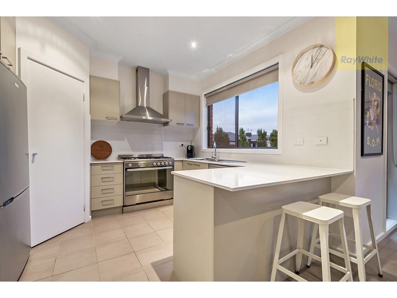 32 The Garlands, Craigieburn VIC 3064