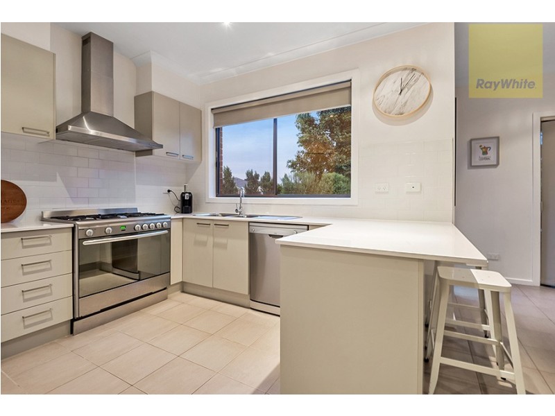 32 The Garlands, Craigieburn VIC 3064