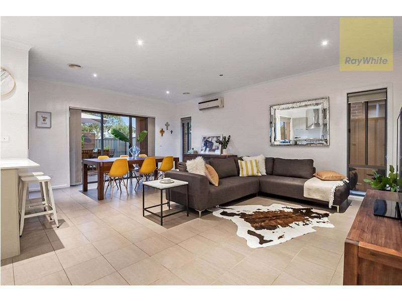 32 The Garlands, Craigieburn VIC 3064
