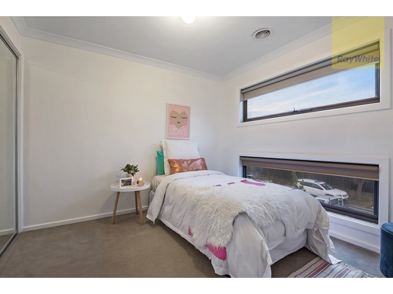 32 The Garlands, Craigieburn VIC 3064