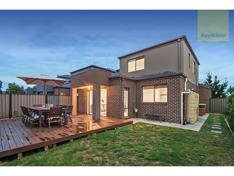 32 The Garlands, Craigieburn VIC 3064