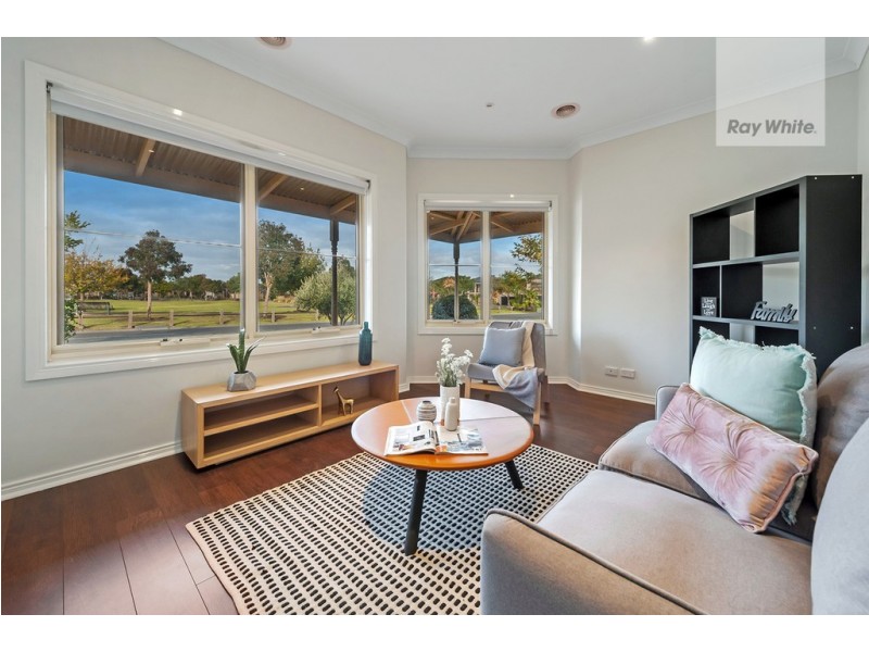 35 Bellfield Drive, Craigieburn VIC 3064