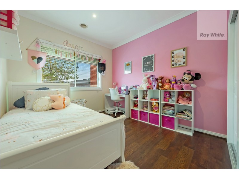 35 Bellfield Drive, Craigieburn VIC 3064