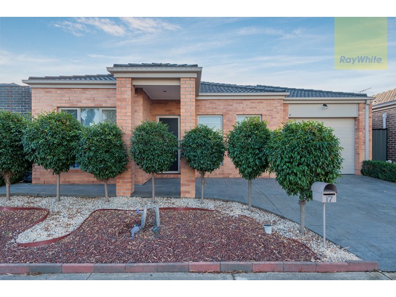 17 Dempster Drive, Craigieburn VIC 3064
