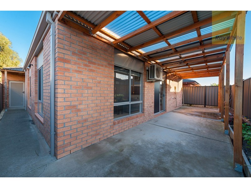 17 Dempster Drive, Craigieburn VIC 3064