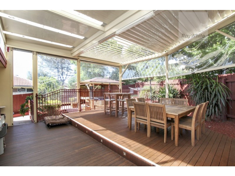 9 Farley Court, Gladstone Park VIC 3043