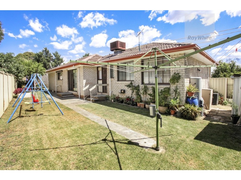 3 Bede Court, Gladstone Park VIC 3043