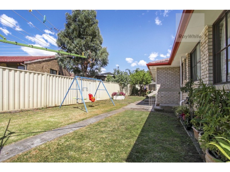 3 Bede Court, Gladstone Park VIC 3043