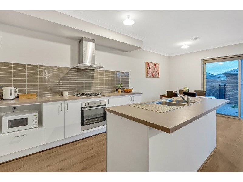 289 Brookfield Boulevard, Craigieburn VIC 3064