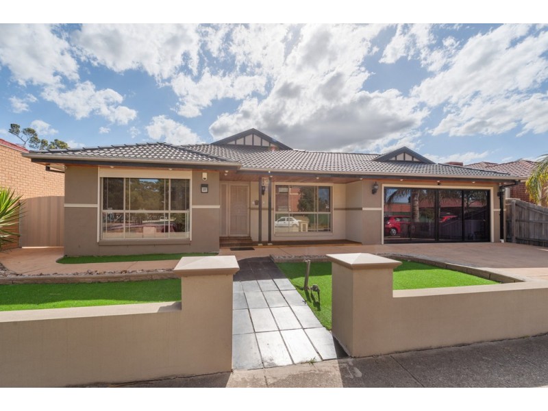 37 Wheatley Avenue, Roxburgh Park VIC 3064