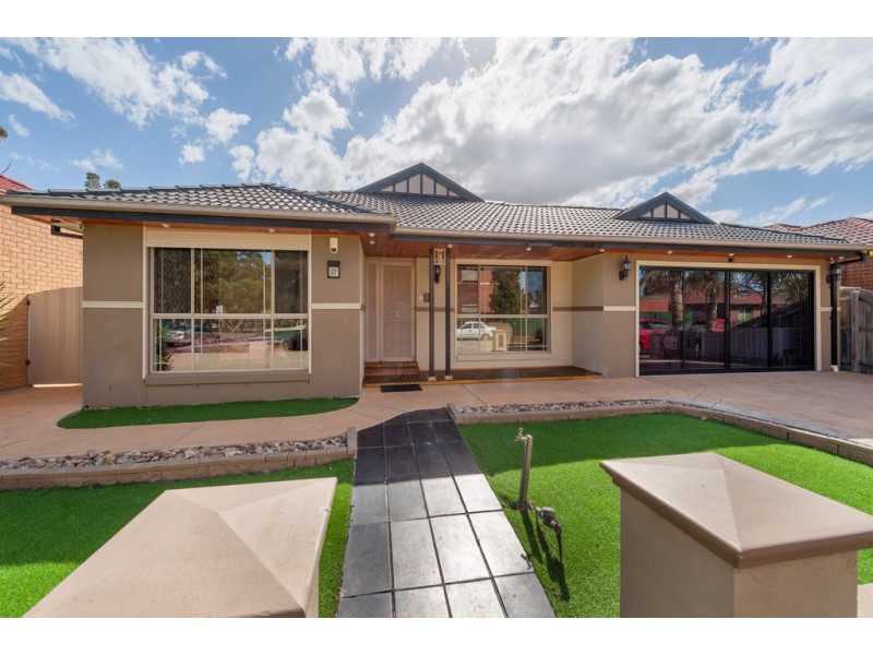 37 Wheatley Avenue, Roxburgh Park VIC 3064