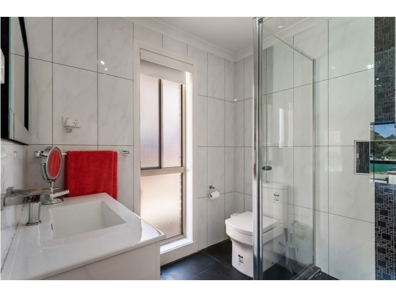 37 Wheatley Avenue, Roxburgh Park VIC 3064